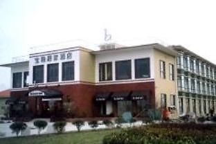 Baolong Homelike Hotel Luojing Branch Шанхай Екстер'єр фото